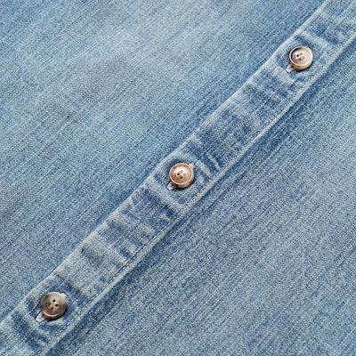 SAINT LAURENT 男款SS25刺繡Logo長袖襯衫-陽光藍 823437Y14MJ4248 Details for SAINT LAURENT 男款SS25刺繡Logo長袖襯衫-陽光藍 823437Y14MJ4248