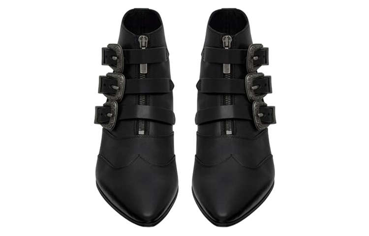 Lookbook Saint Laurent Stivali ''Black Leather Boot'' in Pelle Nera 68724428N001000