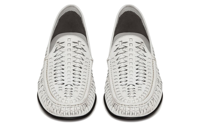 Shop Saint Laurent Mocassini Swann ''Intrecciato Bianco Latte'' 6490282O2009100