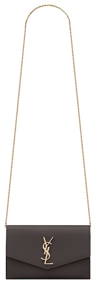 saint-laurent-uptown-chain-wallet-grain-de-poudre-pebble