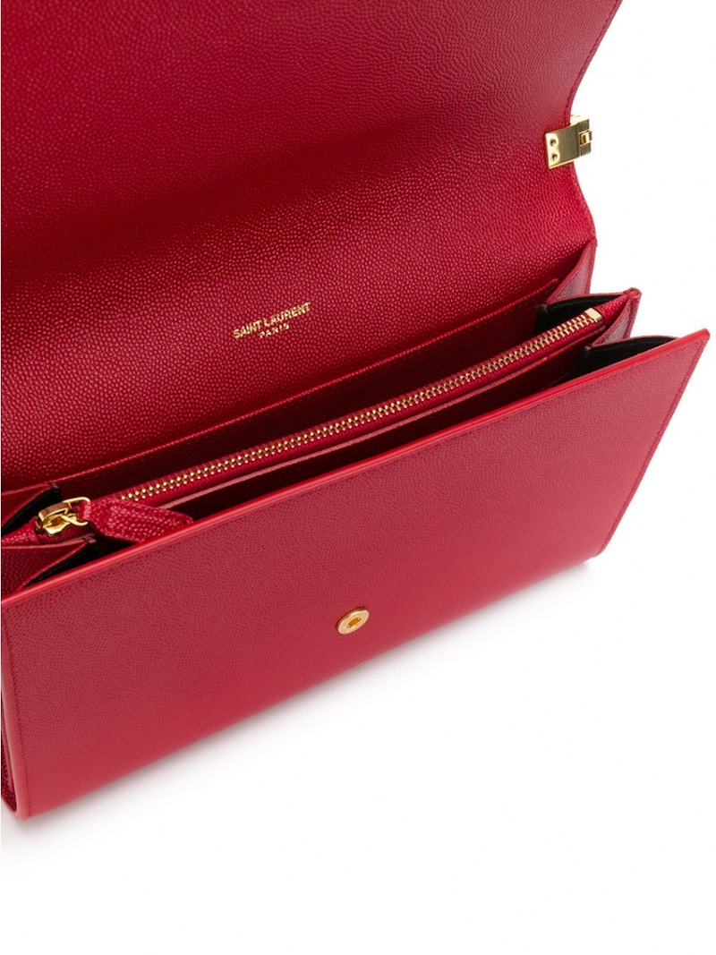 Lookbook 생 로랑 업타운 미니 에로스 레드백 (엠보스 가죽)
