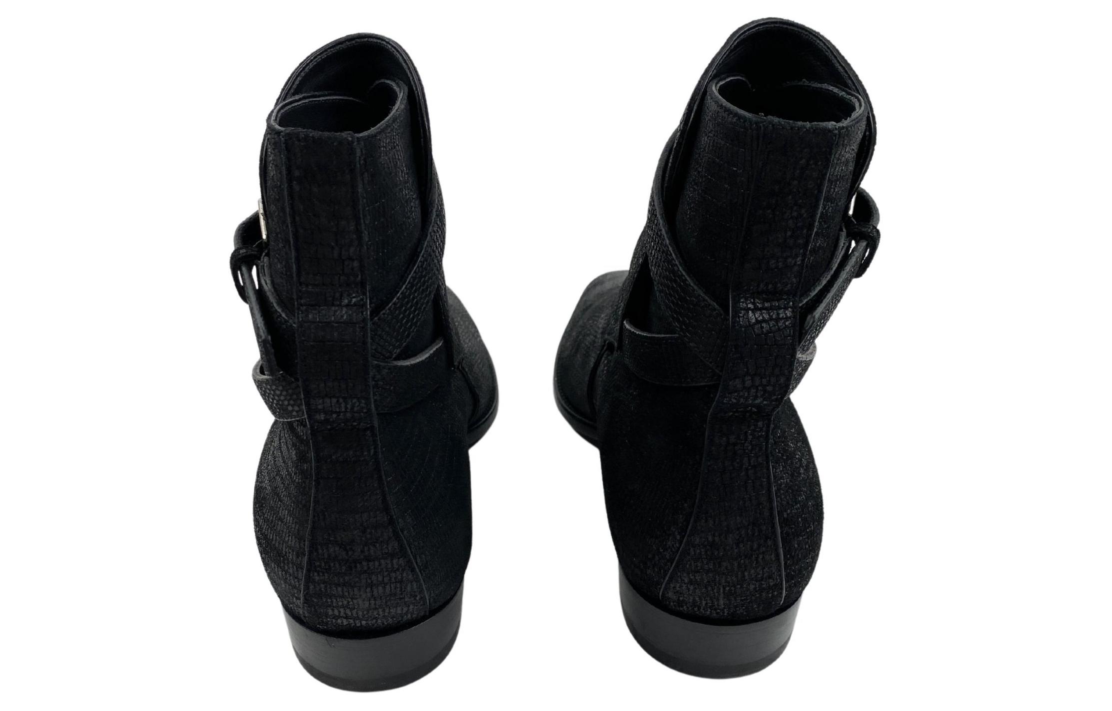 Lookbook Saint Laurent Wyatt 30 Jodphur Boot 'Hitam' 630482-1YO00-1000