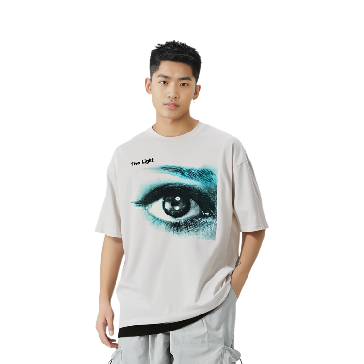 Shop SAINT Mxxxxxx 眼字母印花男女款白色圓領T恤。 SM-S21-0000-003