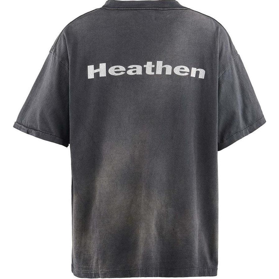 Lookbook SAINT Mxxxxxx SS24 復古字母印花中性短袖T恤 黑色. SM-YS8-0000-004