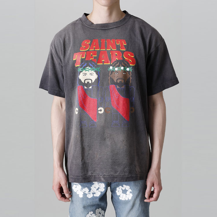 Shop SAINT Mxxxxxx x Denim Tears SS22 棕色圖案印花男女短袖T恤。 SM-S22-0000-063