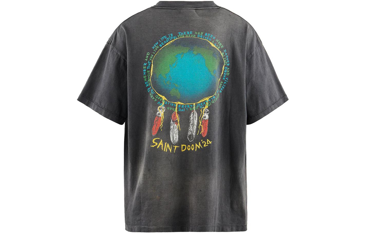 Lookbook SAINT Mxxxxxx x LASTMAN SS24 羽毛卡通印花黑色男女短袖T恤 SM-YS8-0000-C43