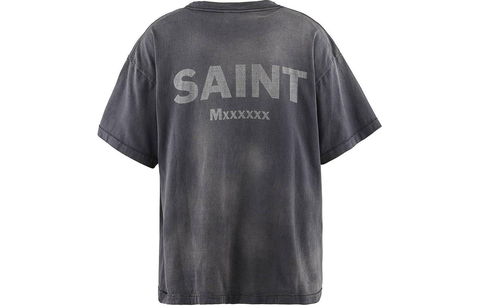 Lookbook SAINT Mxxxxxx x 新世紀福音戰士 SS24 黑色圖案男女款T恤。 SM-YS8-0000-C24