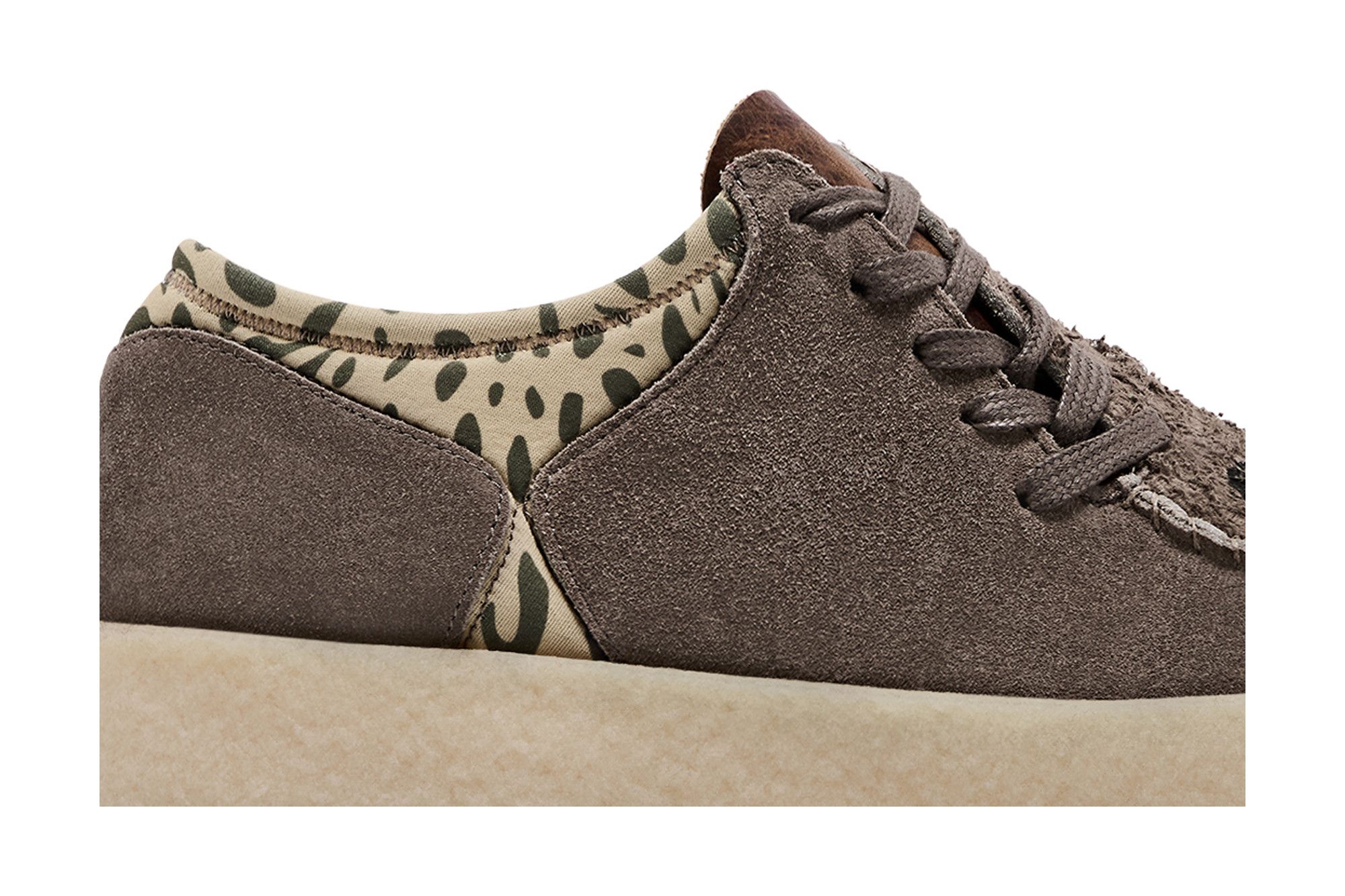 Lookbook Salehe Bembury x Clarks 泥苔色粗雕运动鞋 '青苔灰' 26172617