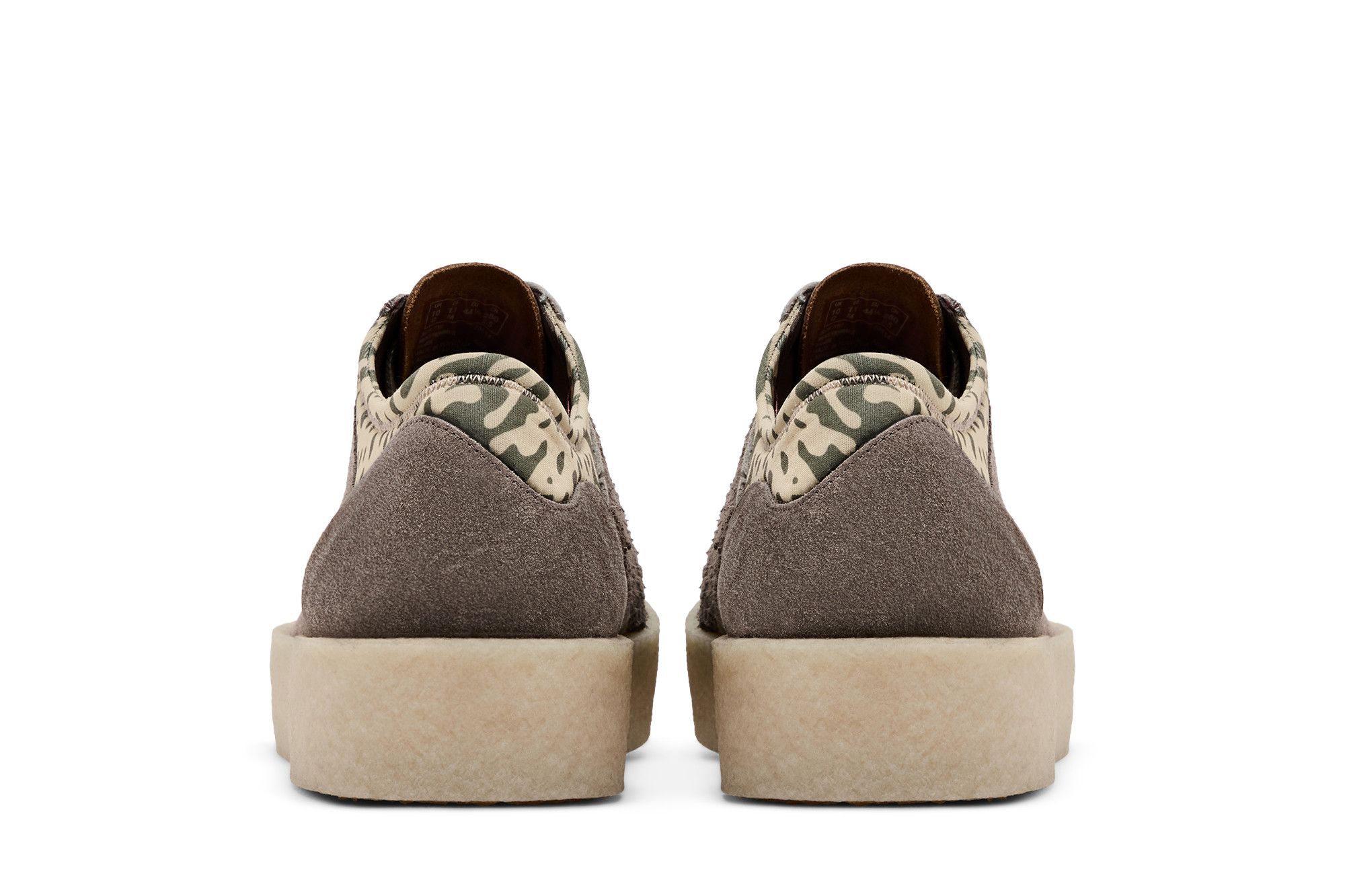 Sizing Salehe Bembury x Clarks 泥苔色粗雕运动鞋 '青苔灰' 26172617