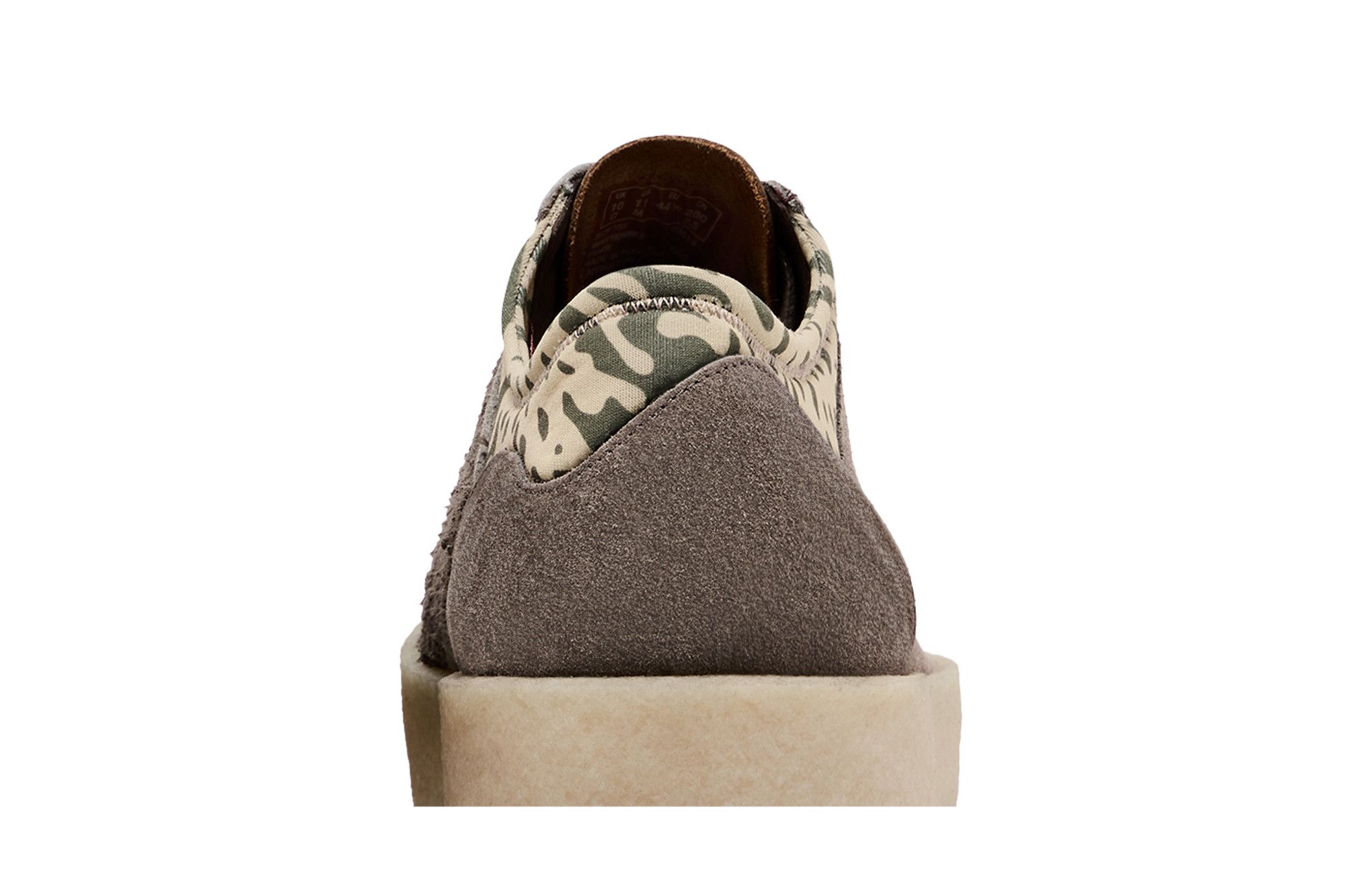 Cheap Salehe Bembury x Clarks 泥苔色粗雕运动鞋 '青苔灰' 26172617