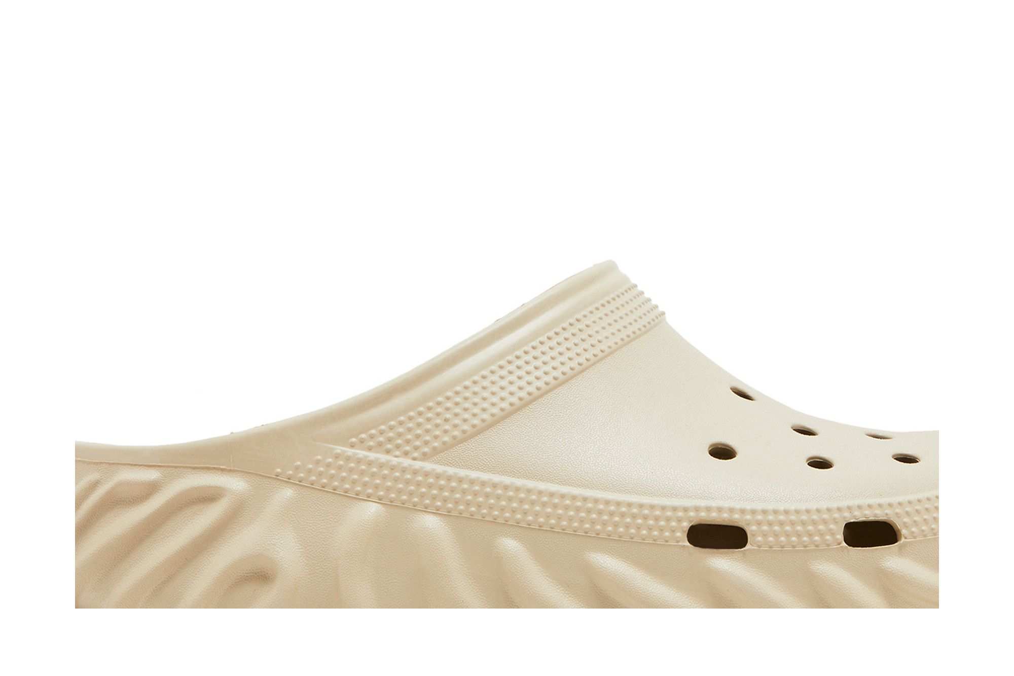 Shop セールヘ・ベンブリー x クロックス サルクロッグ ''ジンジャー'' 210141-0LX