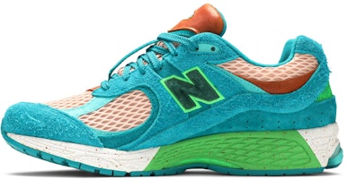 살레헤 벰버리 x 뉴발란스 2002R '워터 비 더 가이드' ML2002RJ Lookbook 살레헤 벰버리 x 뉴발란스 2002R '워터 비 더 가이드' ML2002RJ