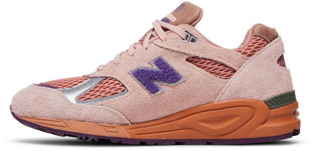 Salehe Bembury x New Balance 990v2 'Arena Será el Tiempo' M990SB2 Lookbook Salehe Bembury x New Balance 990v2 'Arena Será el Tiempo' M990SB2