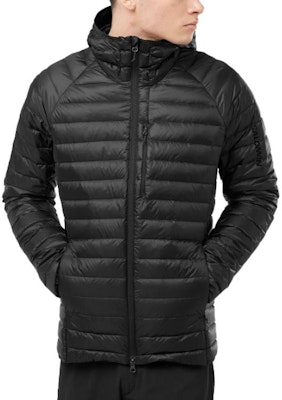 サロモン ブラック フード付き ダウンジャケット 軽量 フルジップ アウターウェア LC2104200 Lookbook サロモン ブラック フード付き ダウンジャケット 軽量 フルジップ アウターウェア LC2104200