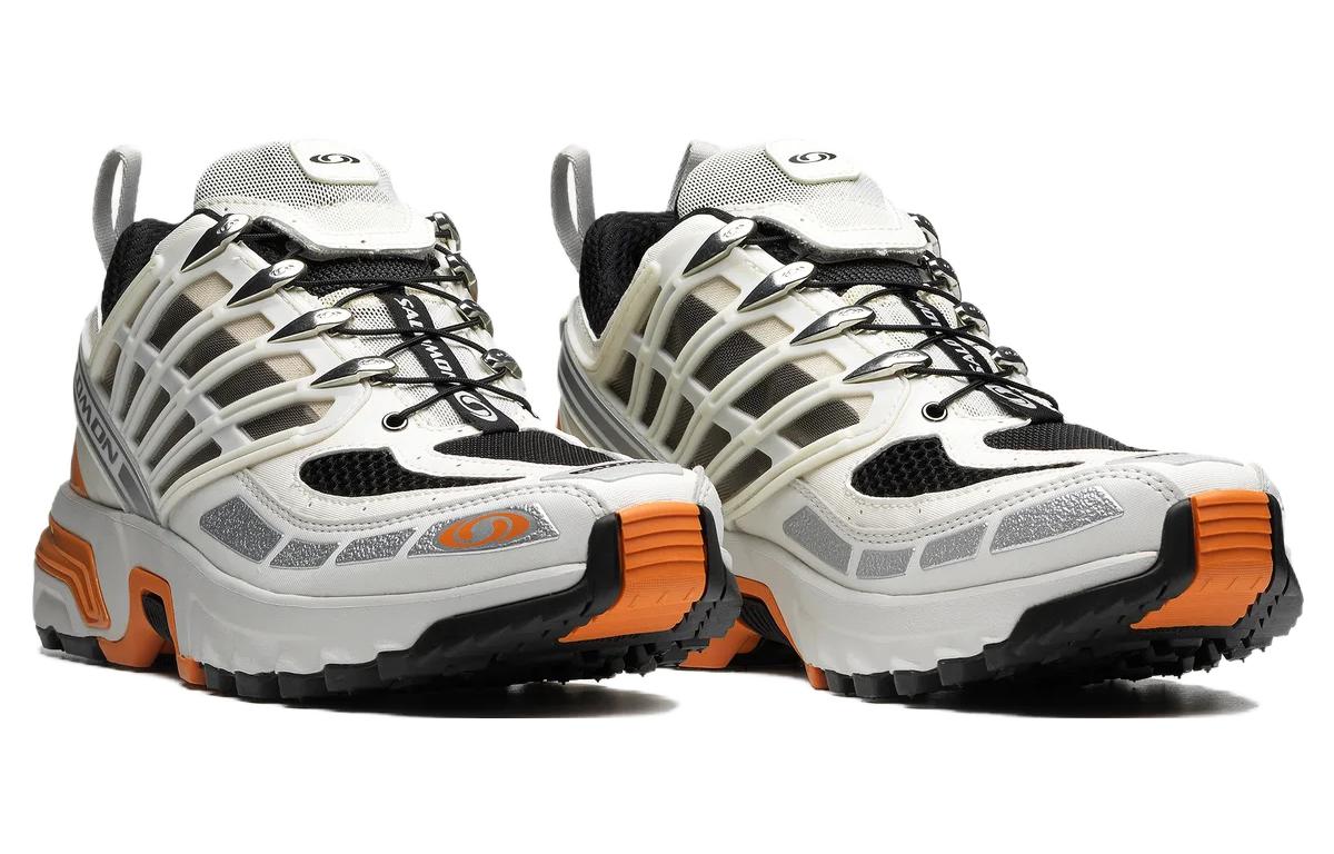 Lookbook Salomon ACS Pro 'Putih Nyaman' L472988