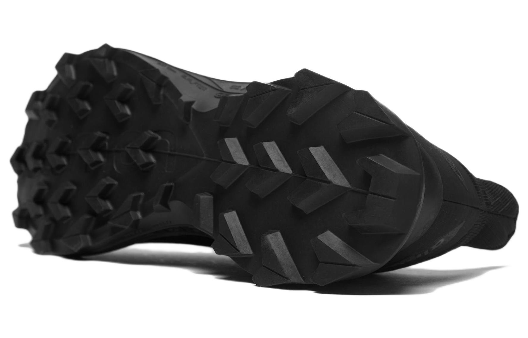 Shop Salomon Alphacross Blast 低筒耐磨越野鞋 黑色