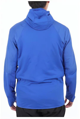 Salomon Outline Solid Color Zip-Up Jacket Blue LC2151800 Lookbook Salomon Outline Solid Color Zip-Up Jacket Blue LC2151800