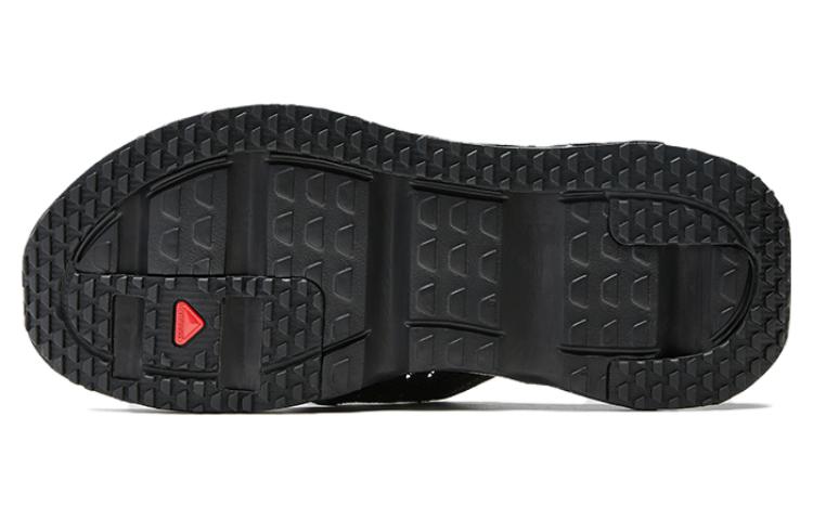 Lookbook 萨洛蒙 Reelax Break 6.0 '黑色' 休闲鞋 471108