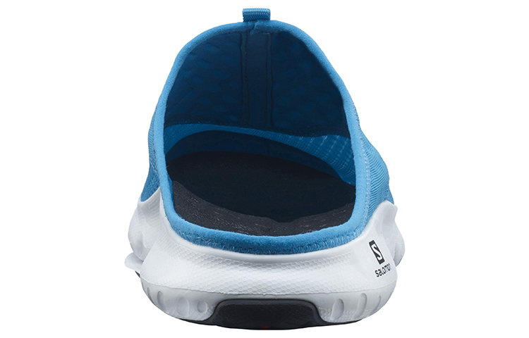 Shop Salomon Reelax Slide 5.0 '蓝色' 便鞋 412780