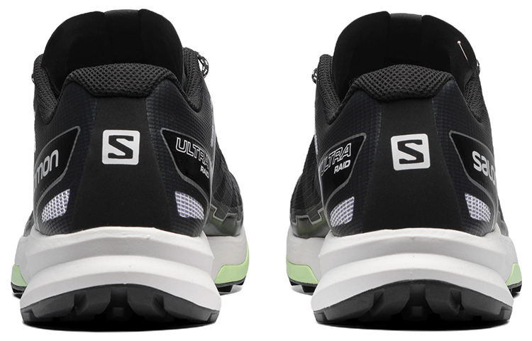 Shop Salomon Ultra Raid '深绿色'越野鞋 414715