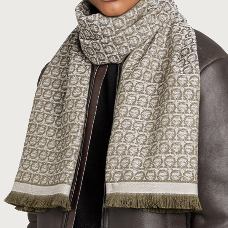 Salvatore Ferragamo Patterned Tassel Wool Scarf for Men in Dark Brown. 0754841 圖 4