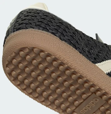 (Women) Samba OG / adidas Samba OG Core Black/Cream White/Gold Metallic HQ9282 2