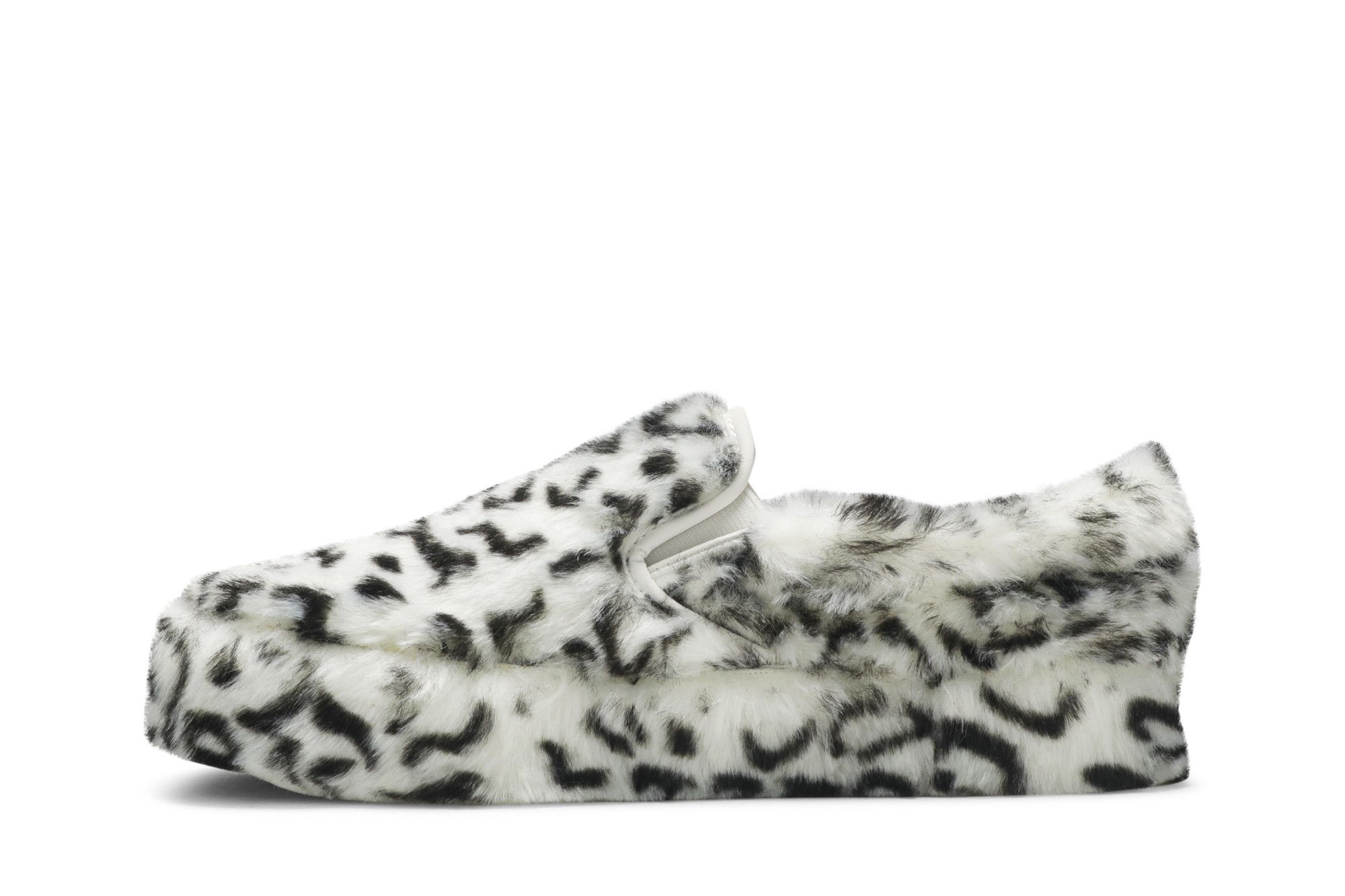 Shop Sandy Liang x Vans 经典平底鞋 '毛绒豹纹' VN0A3JEZWVZ