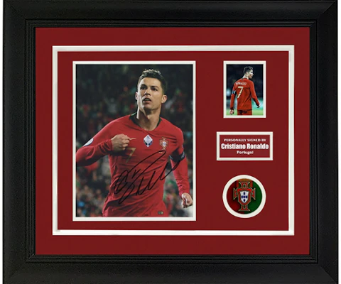 Sanwei Cristiano Ronaldo Signed Photo Frame Portugal 2018 World Cup with COA. SW24Q2649 Buy Sanwei Cristiano Ronaldo Signed Photo Frame Portugal 2018 World Cup with COA. SW24Q2649
