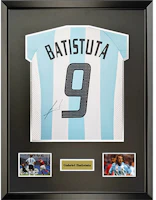 Sanwei Gabriel Batistuta Signed Argentina 2002 World Cup Jersey Framed with SA COA 7104160 Sanwei Gabriel Batistuta Signed Argentina 2002 World Cup Jersey Framed with SA COA 7104160