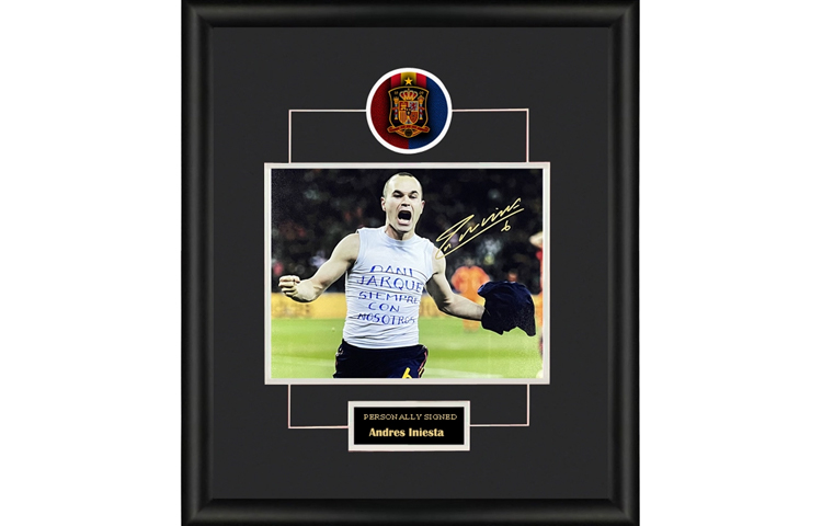 Sanwei Iniesta Autographed Photo with Frame & SA Cert - 2010 World Cup Final Goal. SW24Q2016