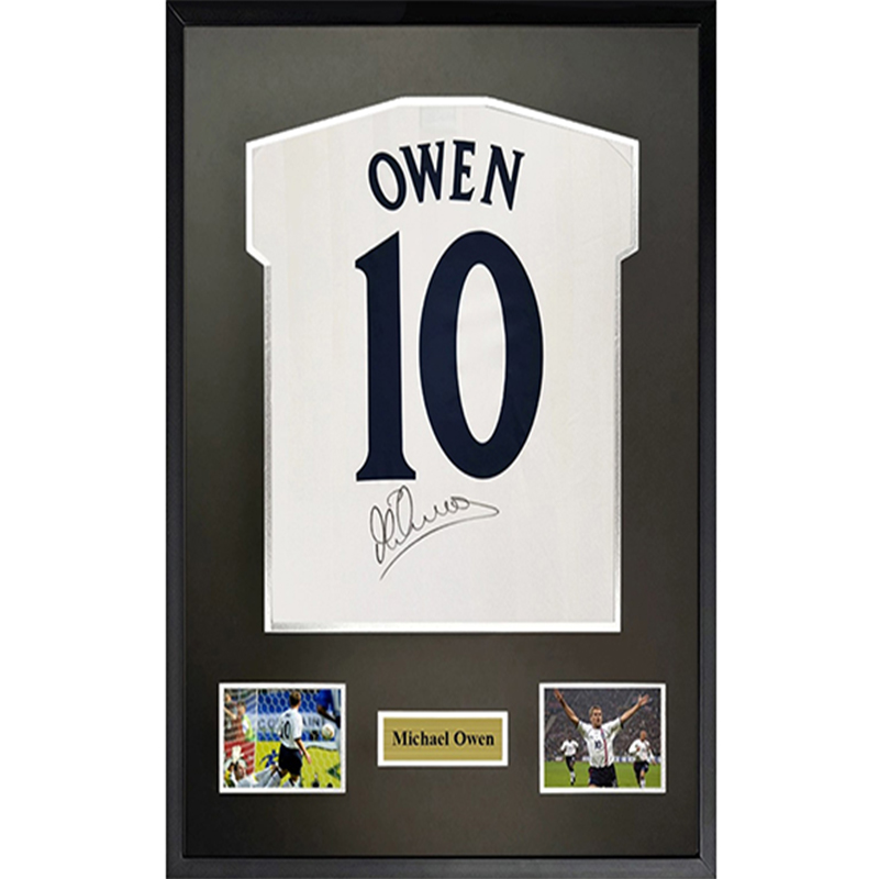 Sanwei Michael Owen Signed England 2002 World Cup Jersey with SA Certificate Framed SW22Q1018