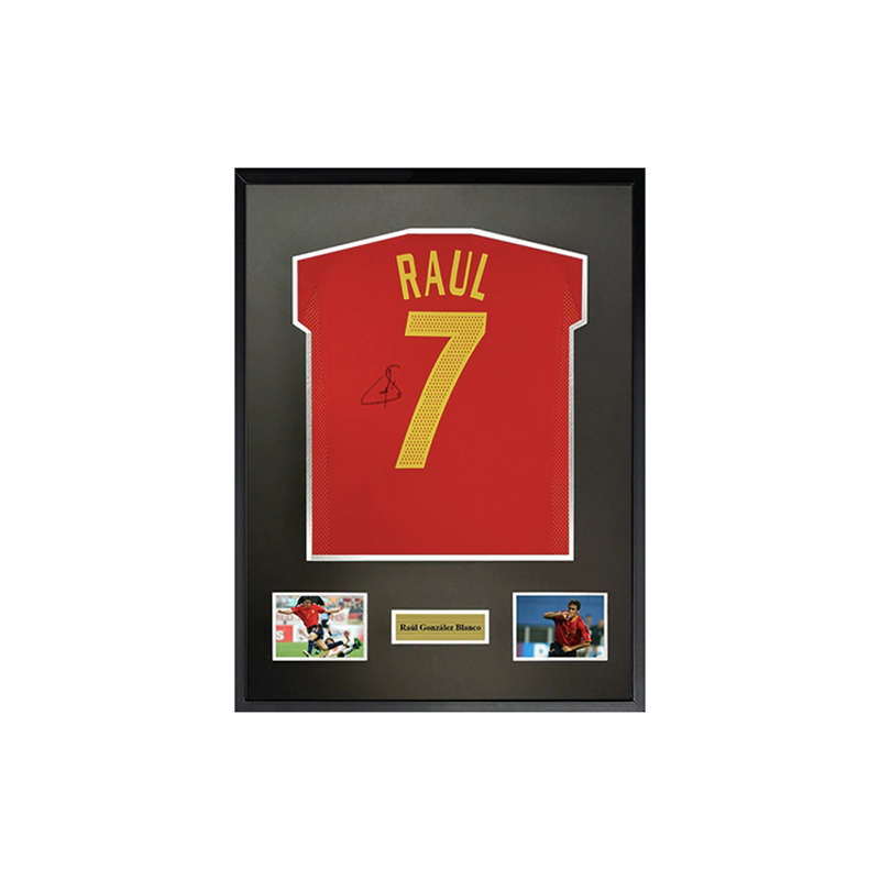 Sanwei Raúl Signed Spain 2002 World Cup Jersey with SA Certificate Framed. 6752029