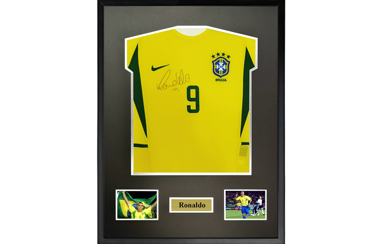 Sanwei Ronaldo Signed Brazil 2002 World Cup Jersey Framed with SA Certificate. SW24Q1632
