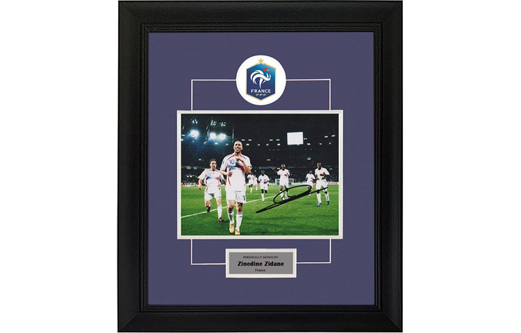 Sanwei Zinedine Zidane Signed Photo 2006 World Cup France Team - Framed with COA SW24Q1413