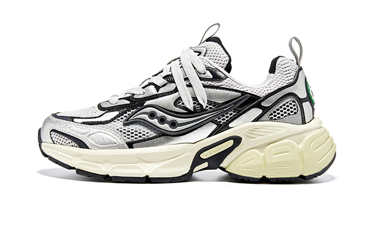 Lookbook Saucony 2K Cavalry 'Plata Negro' S79053-1