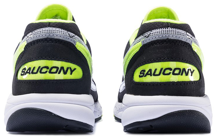 Shop Saucony Aya 防滑耐磨 低筒 跑步鞋 男款 黑霓虹