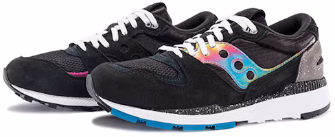 Lookbook Saucony Azura棱鏡系列 復古跑鞋 黑灰粉紅
