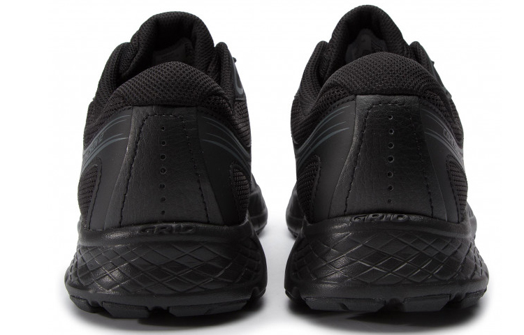 Shop サッカニー コヒージョン12 ロー (ブラック) S20471-10