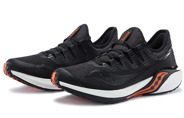 Lookbook Saucony Coyote ''Zwart Oranje'' S28155-3
