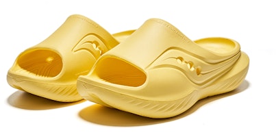 索康尼 Cradle 休閒健步舒適 運動拖鞋 男女同款 黃色 Lookbook 索康尼 Cradle 休閒健步舒適 運動拖鞋 男女同款 黃色