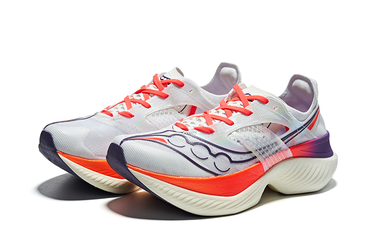 Shop Saucony Endorphin Elite ''Blanc ViZiRouge'' S20768-126