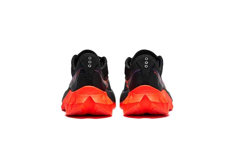 Details for 서코니 엔도르핀 프로 4 '블랙 비지레드' S20939-127