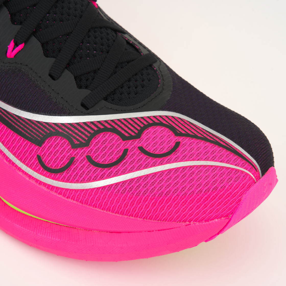 Sizing Saucony Endorphin Pro 5 ''Hitam Kejutan'' S21064-131