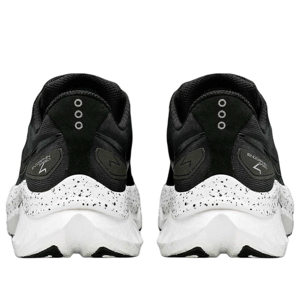 Shop Saucony Endorphin Speed 4 ''Negro Jaspeado'' S20940-100