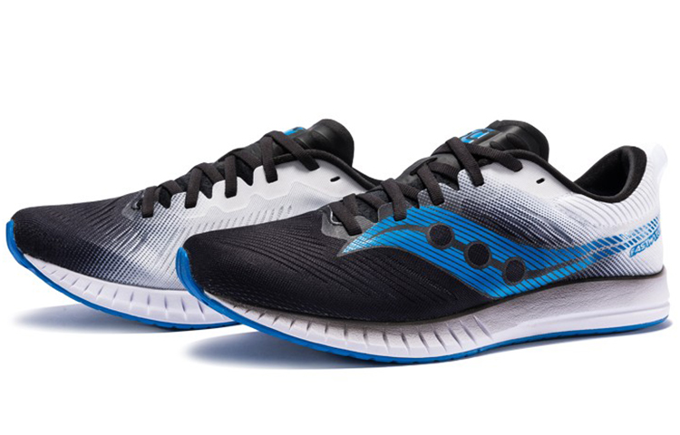 Lookbook Saucony Fastwitch 9 ''Schwarz Weiß'' S29053-1