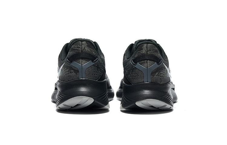 Shop Saucony Guide 16 'Abu Hitam' S20810-14