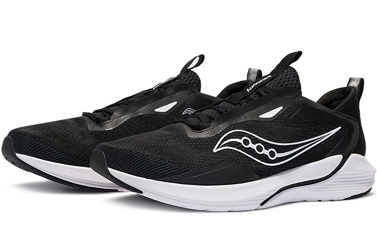 Lookbook Saucony Humming "Schwarz Weiß" S28160-3