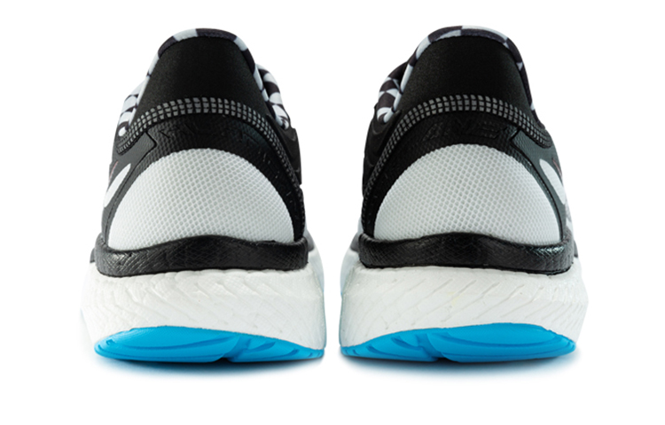 Shop Saucony Hurricane 23 ''Weiß Schwarz'' S20615-40