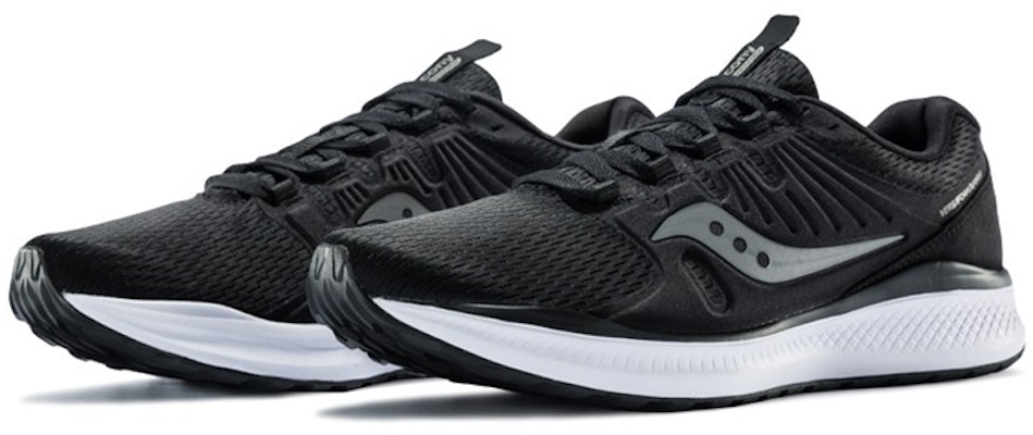 Saucony Inferno 熾焰 輕量跑鞋 黑 Lookbook Saucony Inferno 熾焰 輕量跑鞋 黑
