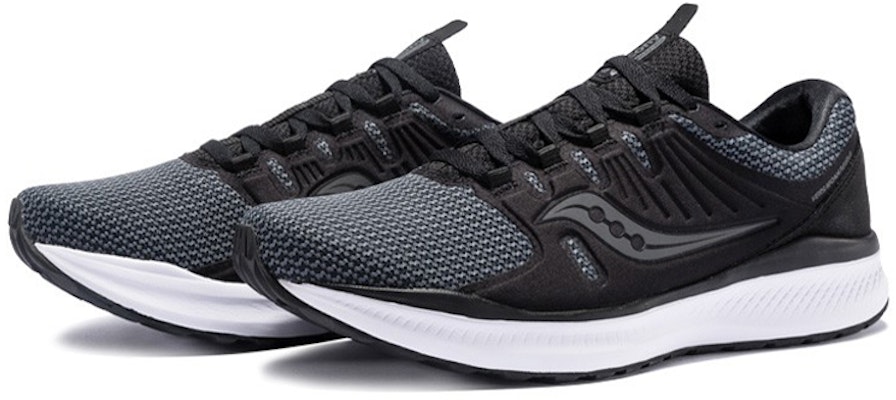 Saucony Inferno 熾焰 輕量跑鞋 黑炭 Lookbook Saucony Inferno 熾焰 輕量跑鞋 黑炭